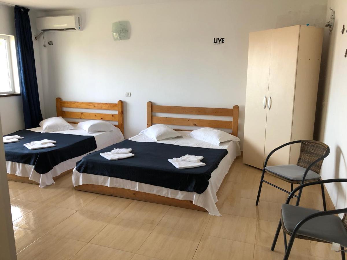 Autentic Boutikue Costinesti Buitenkant foto