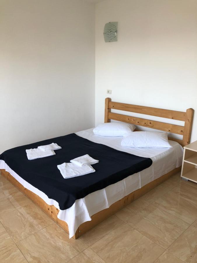 Autentic Boutikue Costinesti Buitenkant foto