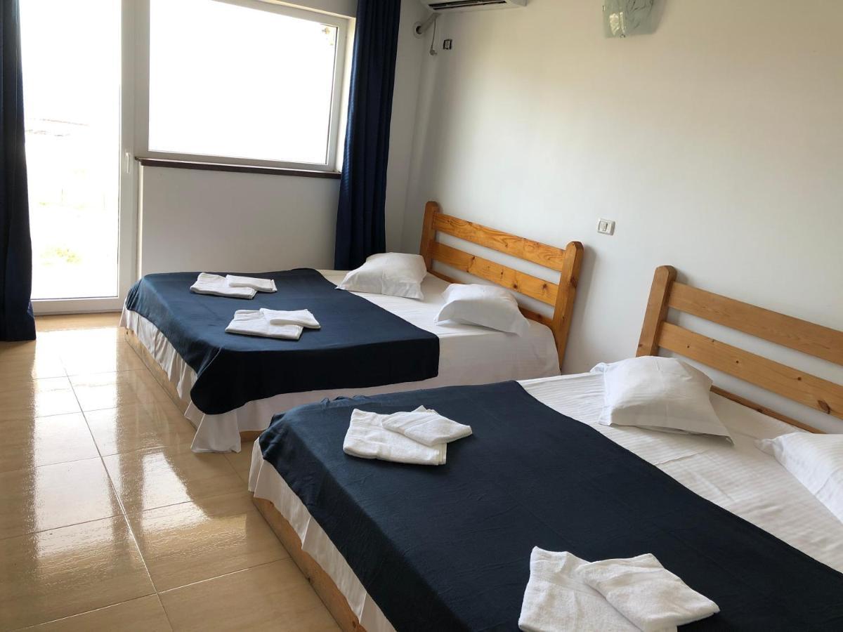 Autentic Boutikue Costinesti Buitenkant foto